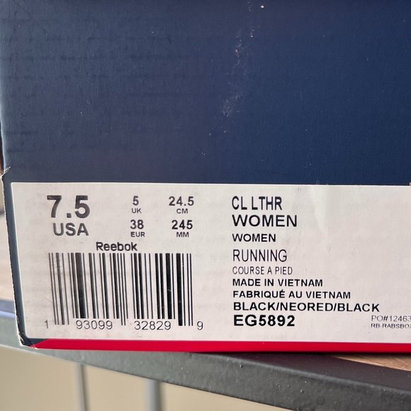 Nearly New (Only Worn Twice) Reebok It's A Man's World Women's Running Sneakers - Picture 14 of 16